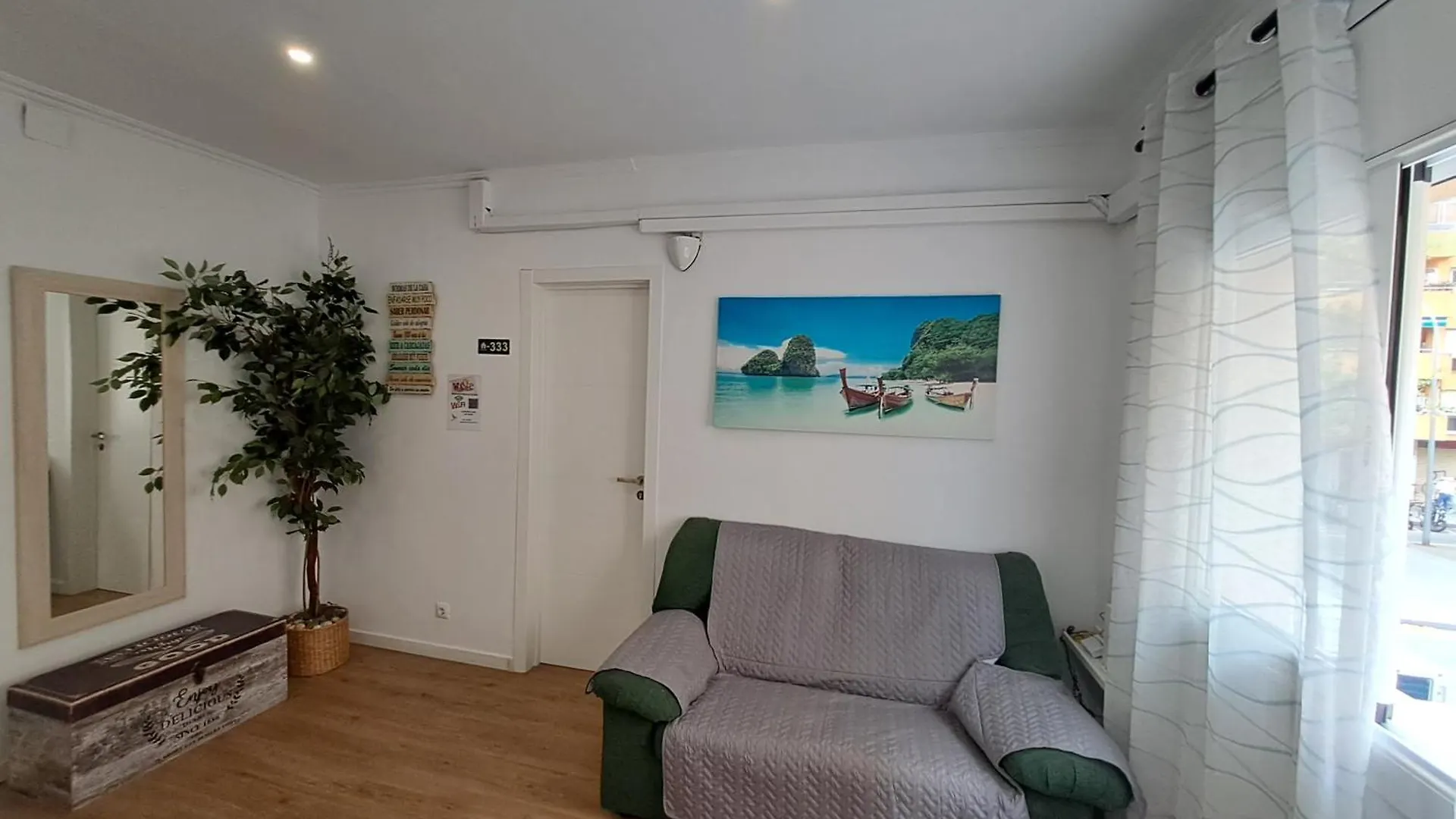 Apartamento Mi colibrí- Aeropuerto Barcelona El Prat de Llobregat